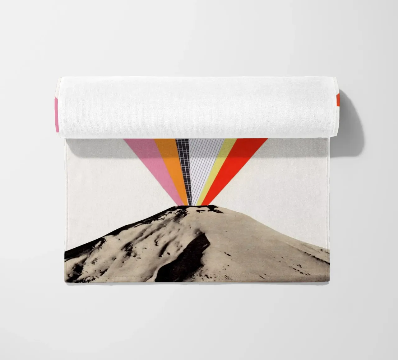 Eruzione telo mare da Cassia Beck Collage