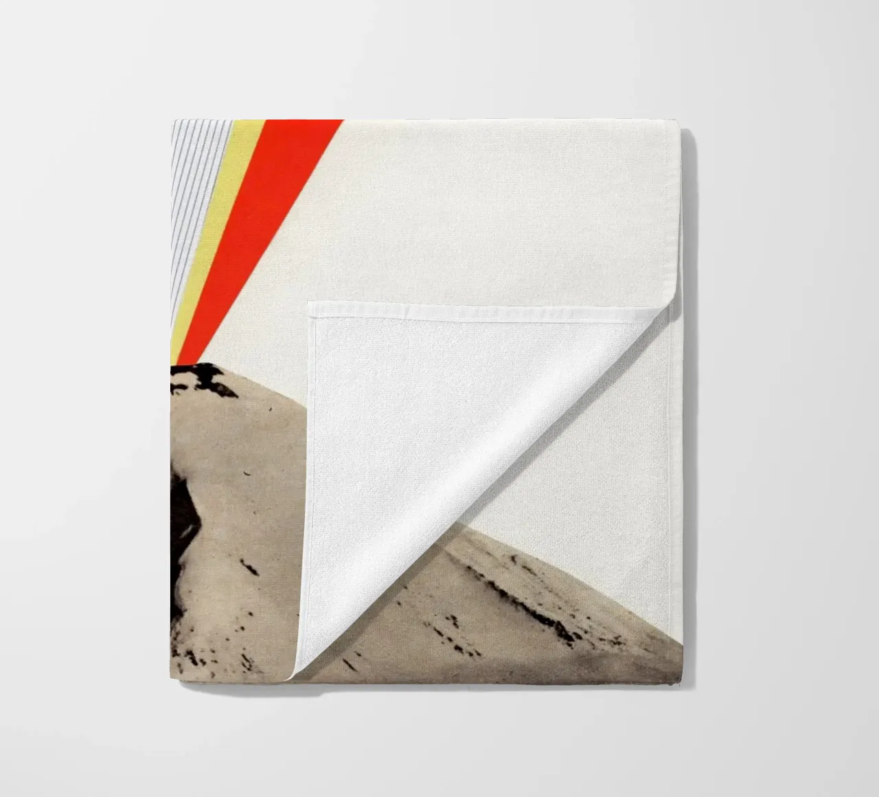 Eruzione telo mare da Cassia Beck Collage