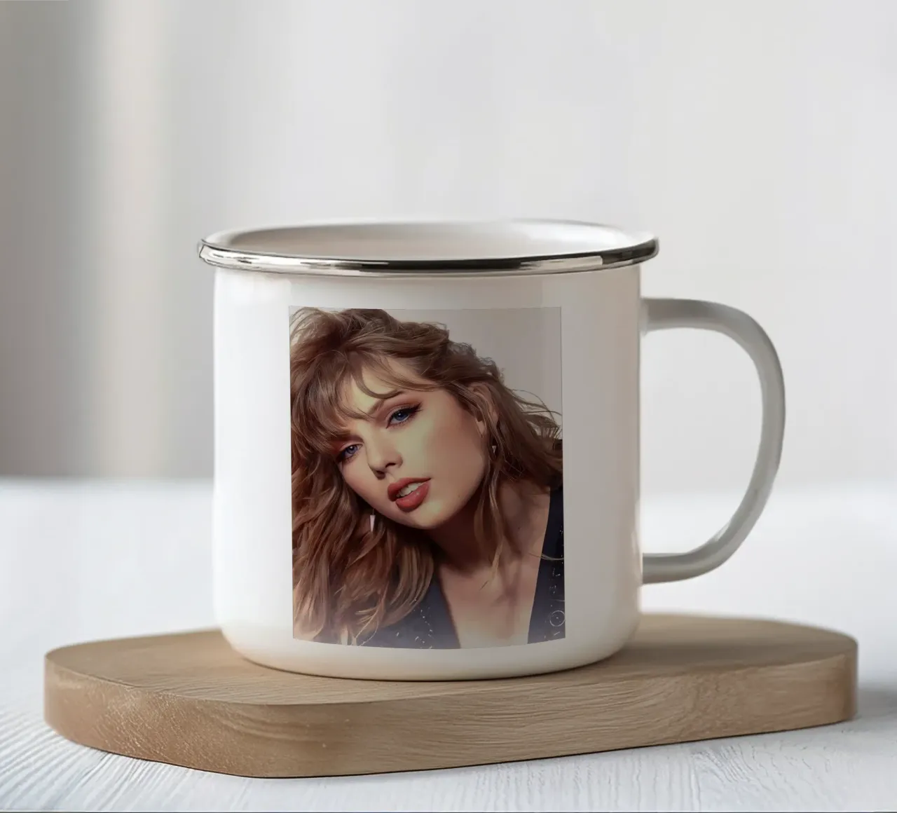 Taylor Swift tazza in smalto da Musadad Shop