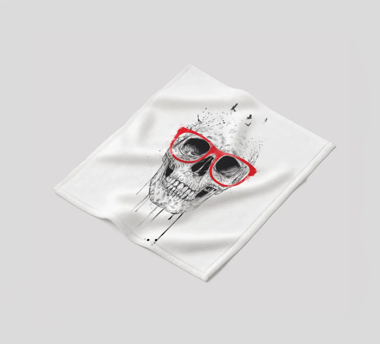 Skull with red glasses coperta in pile da Balazs Solti
