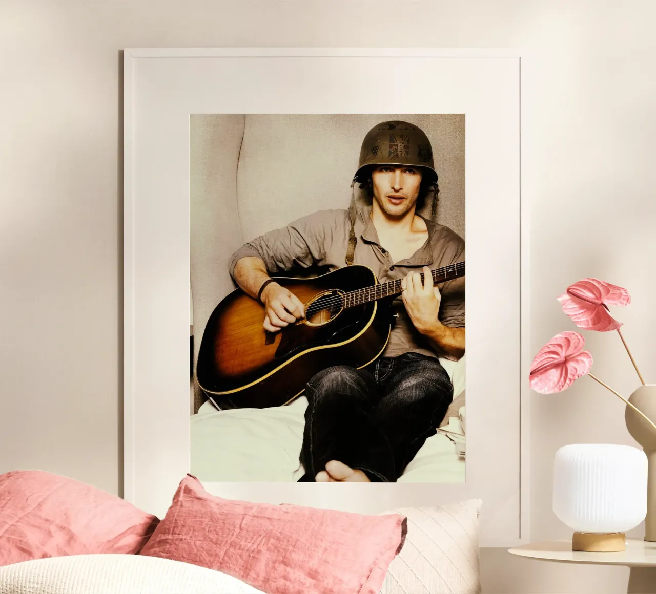 James Blunt poster con telaio in legno da Musadad Shop