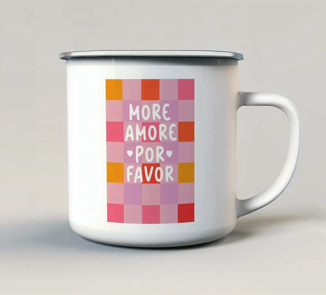 Più Amore in uno schema a scacchi tazza in smalto da Carinaprint