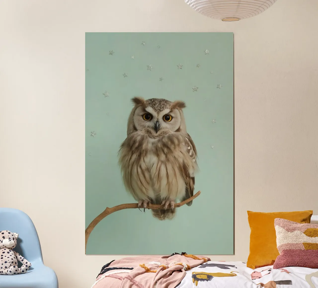 Gufo appollaiato su un ramo con sfondo a stella poster da DesignDoodle