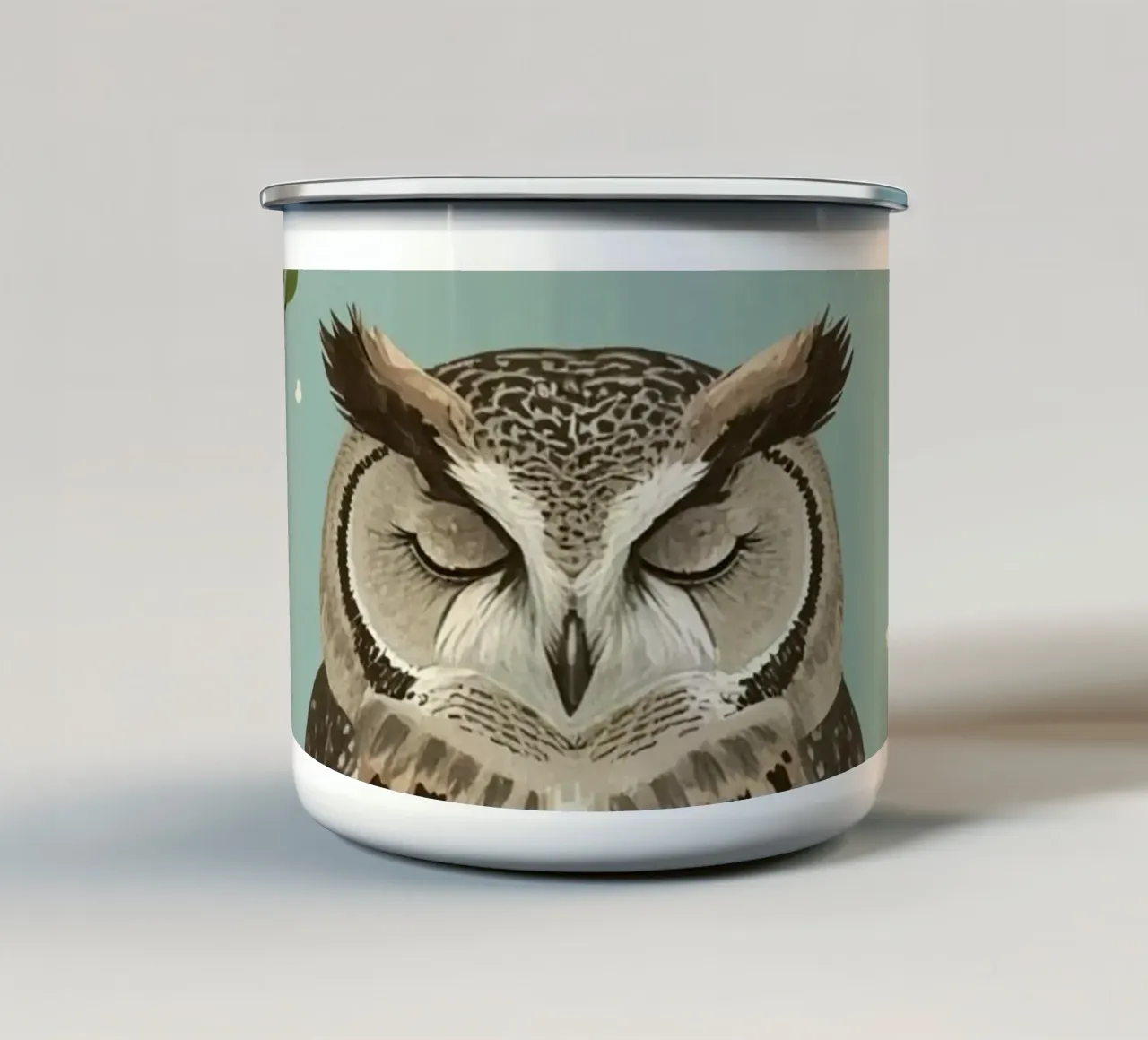 Gufo addormentato appollaiato su un ramo con stelle tazza in smalto da DesignDoodle