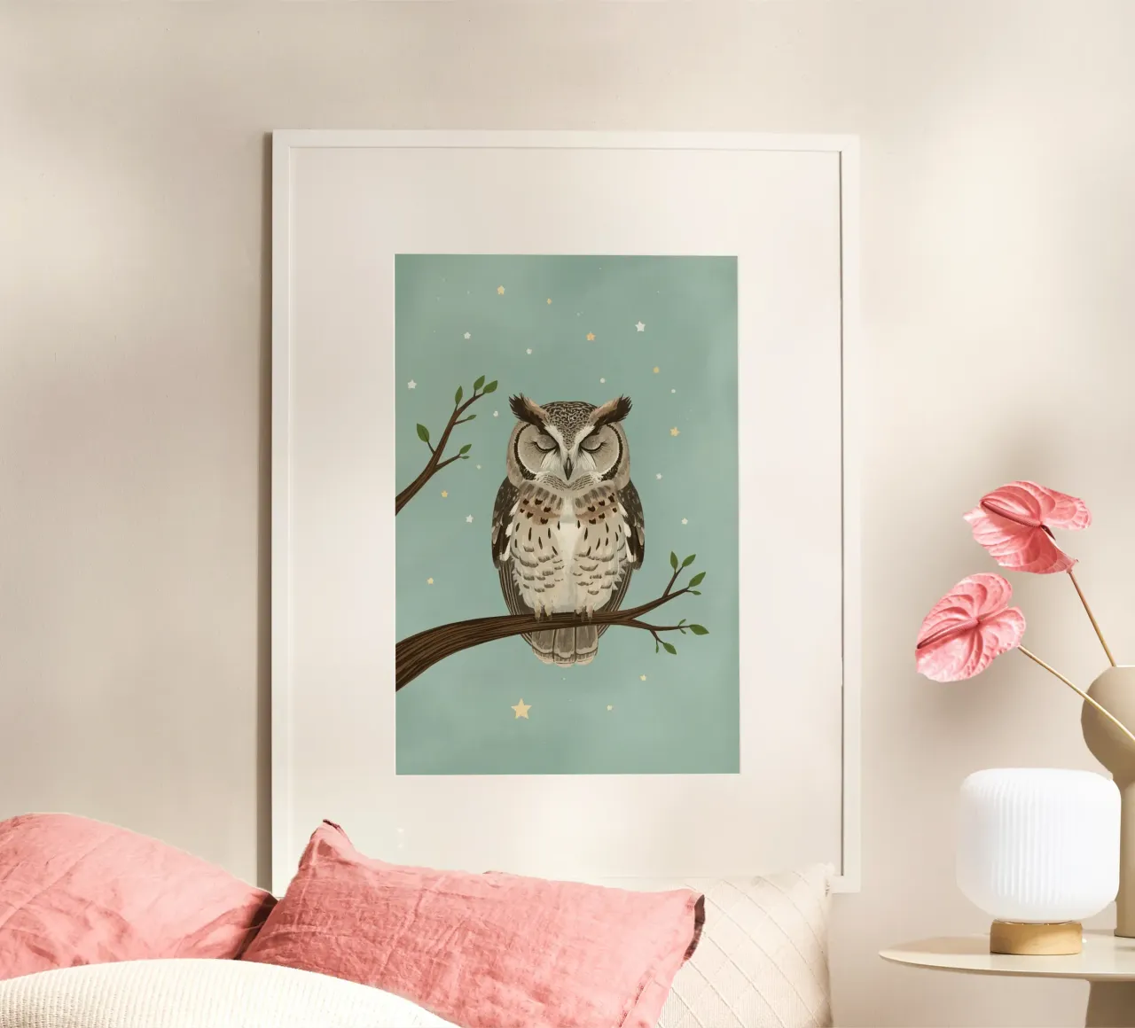 Gufo addormentato appollaiato su un ramo con stelle poster da DesignDoodle