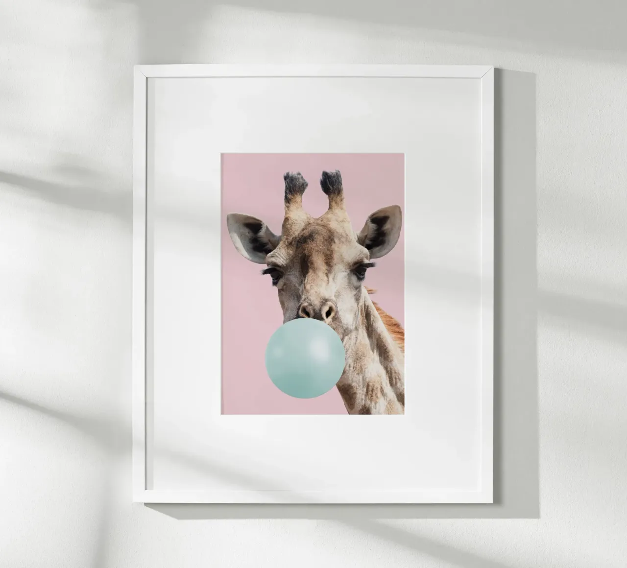 Giraffa di gomma da masticare poster da Panait Ivascu