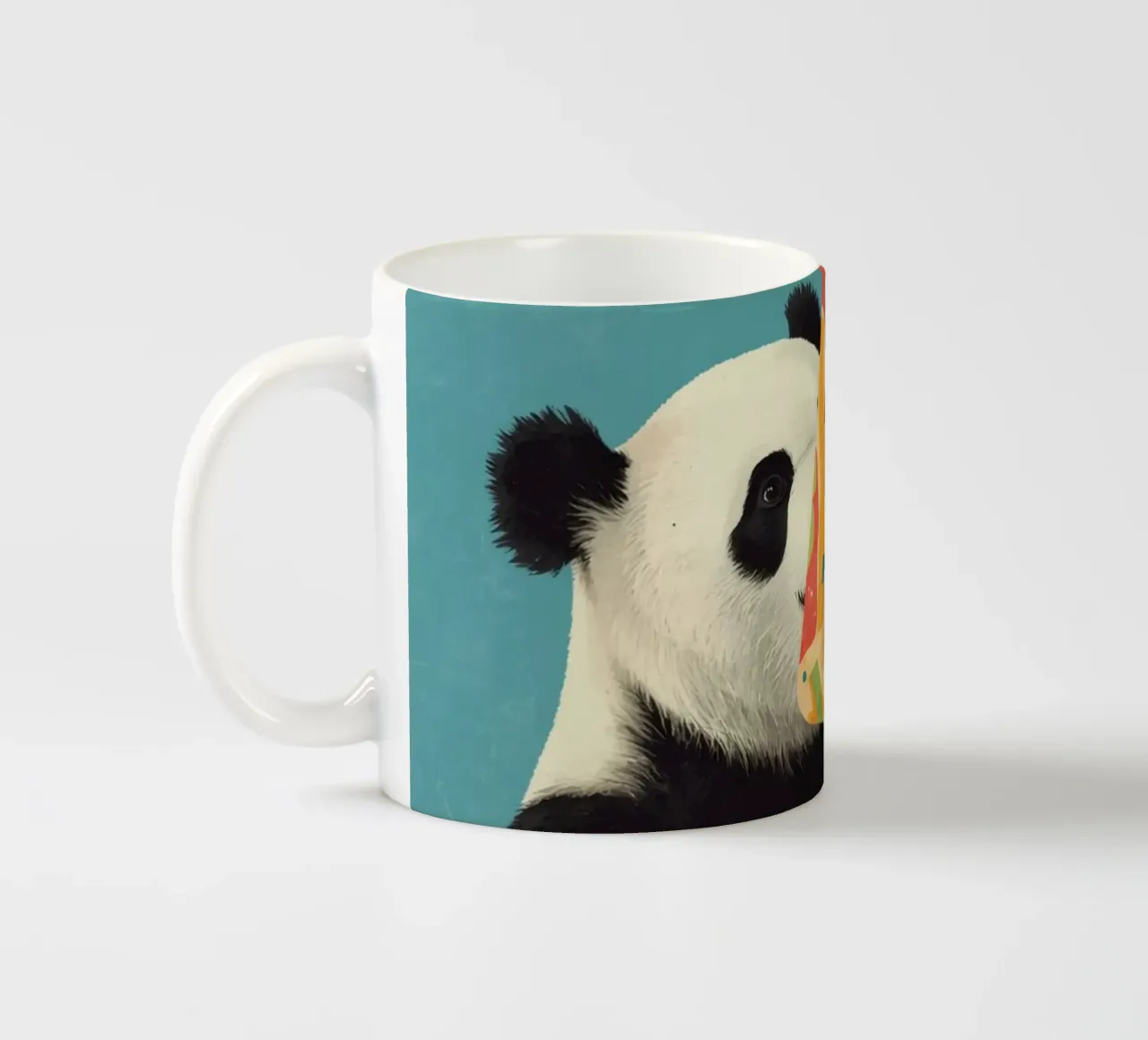 Panda che tiene in mano un grande ghiacciolo colorato tazza in ceramica da DesignDoodle