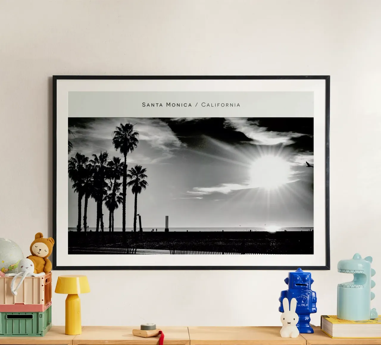 Santa Monica No. 1 B&W poster con telaio in alluminio da In Full Color