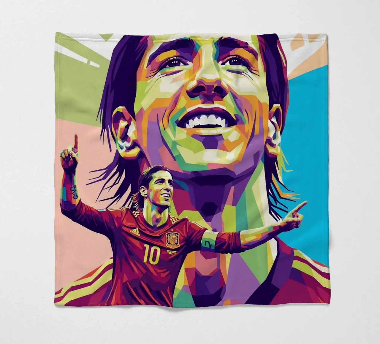 Fernando Torres con l'iconico sorriso coperta in pile da Hantamrata