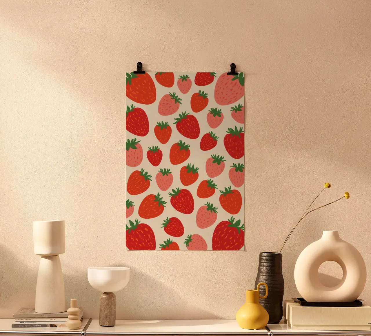 Motivo a fragola con bacche rosse e rosa poster da DesignDoodle