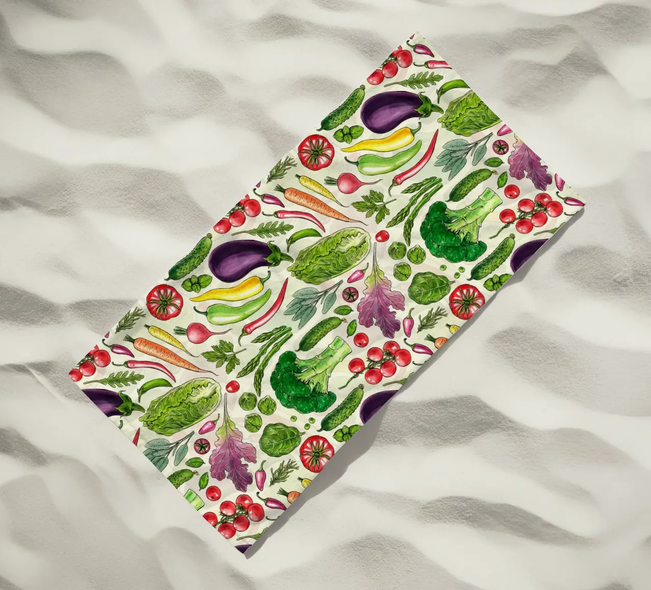 Raccolta di verdure ed erbe aromatiche in bianco e nero telo mare da Painted Nature