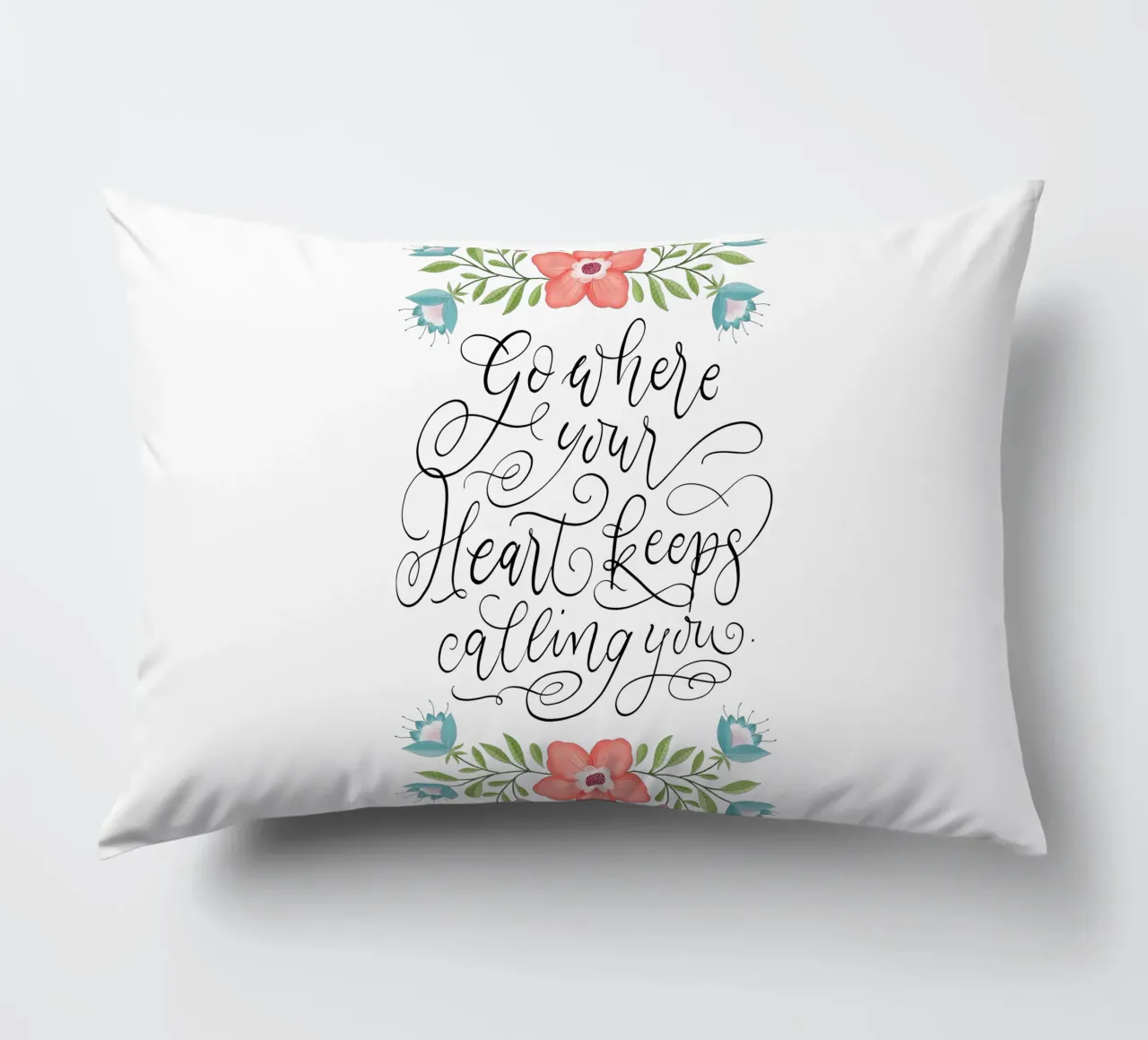Go where your heart keeps calling you. Hand Lettering. Zitat cuscino da CalliLetters