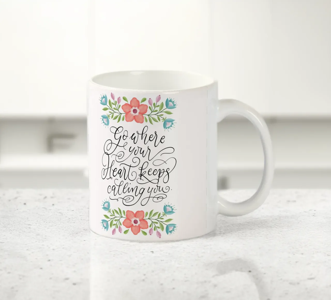 Go where your heart keeps calling you. Hand Lettering. Zitat tazza in ceramica da CalliLetters