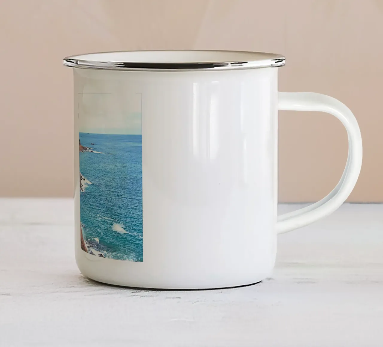 FAA350 tazza in smalto da Thierry vobmann photography