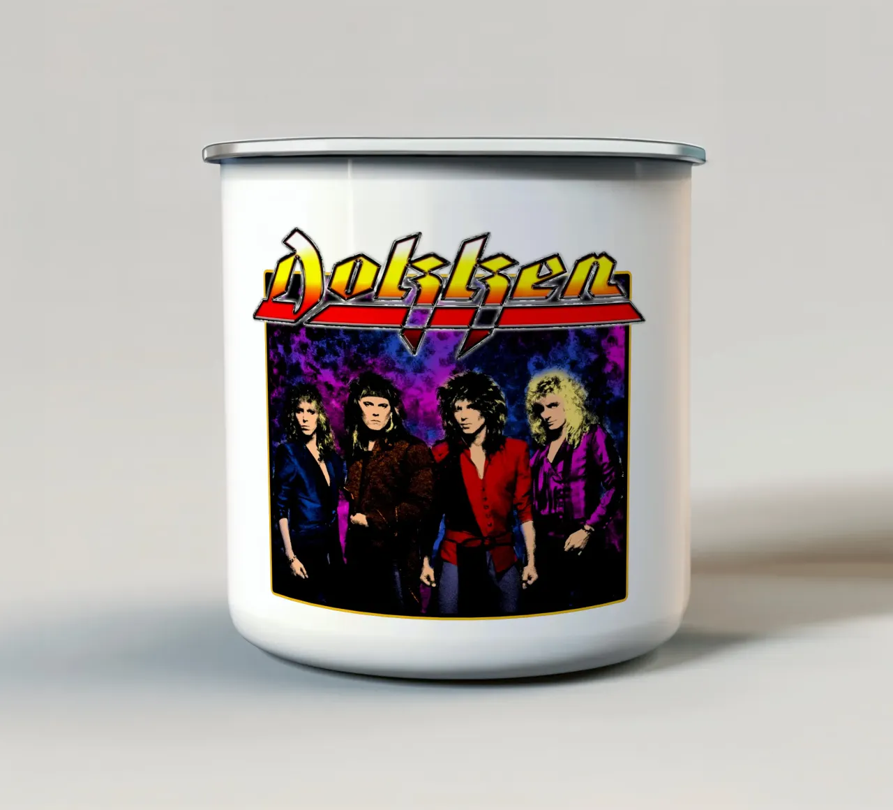 Maglietta classica Style Glam Metal tazza in smalto da igoshdesigns