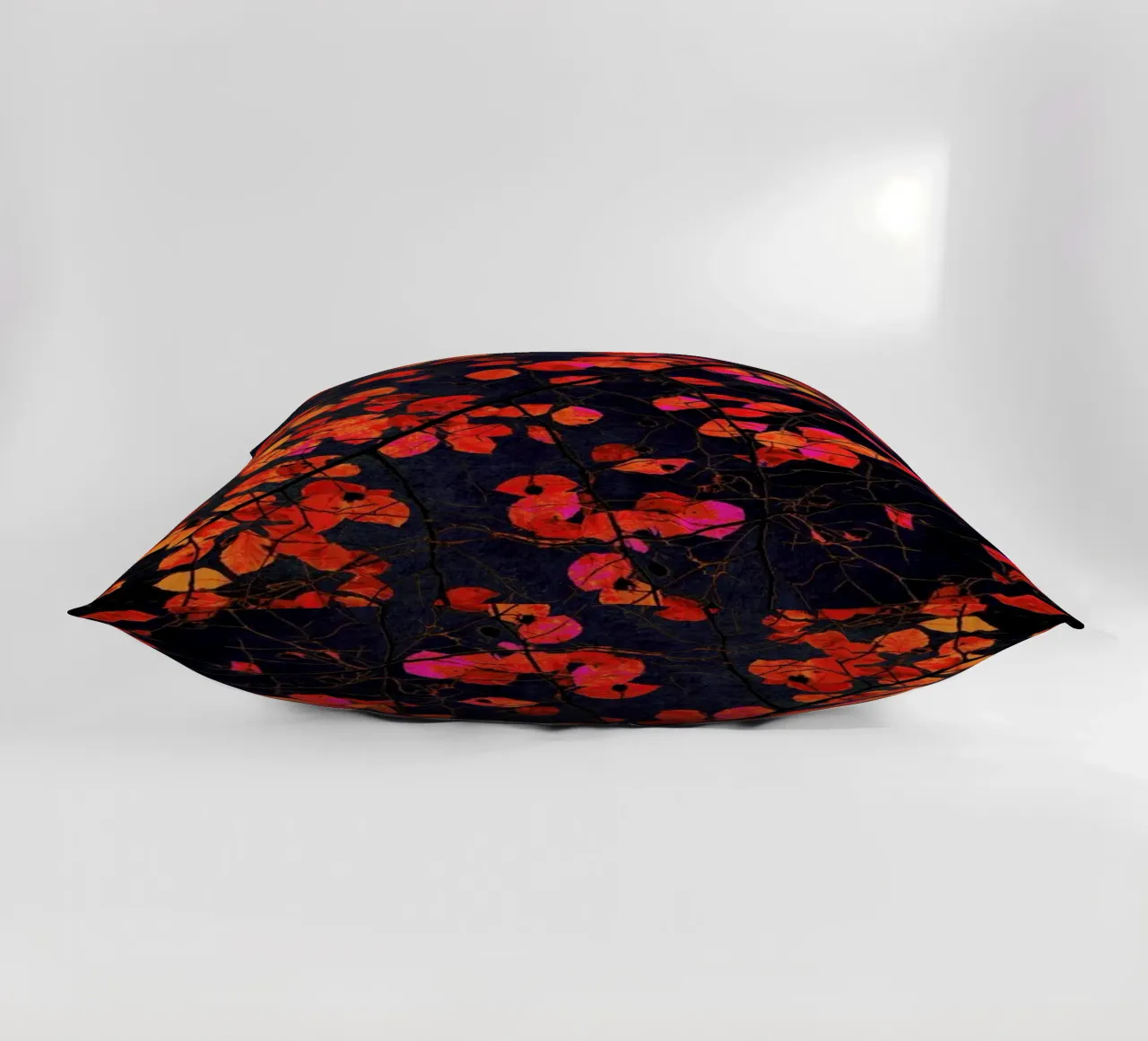 Furious Red Leave cuscino da IRIS LEHNHARDT FINE ART