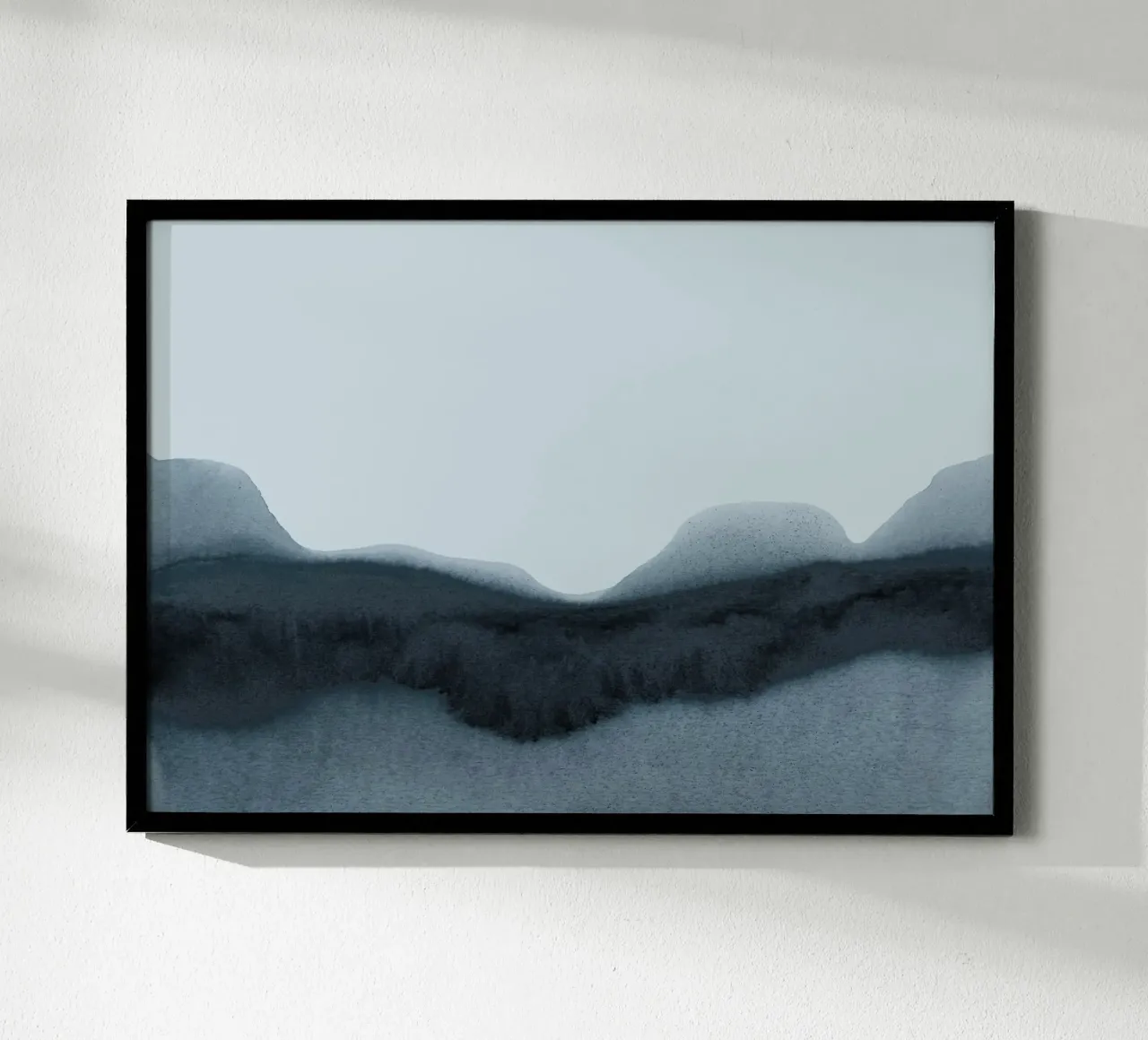 abstract moody landscape poster con telaio in legno da IRIS LEHNHARDT FINE ART