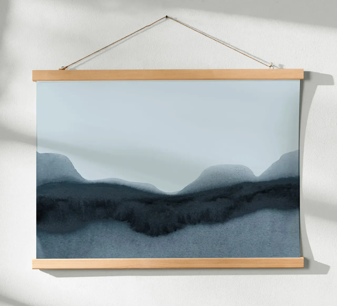 abstract moody landscape poster con telaio in legno da IRIS LEHNHARDT FINE ART