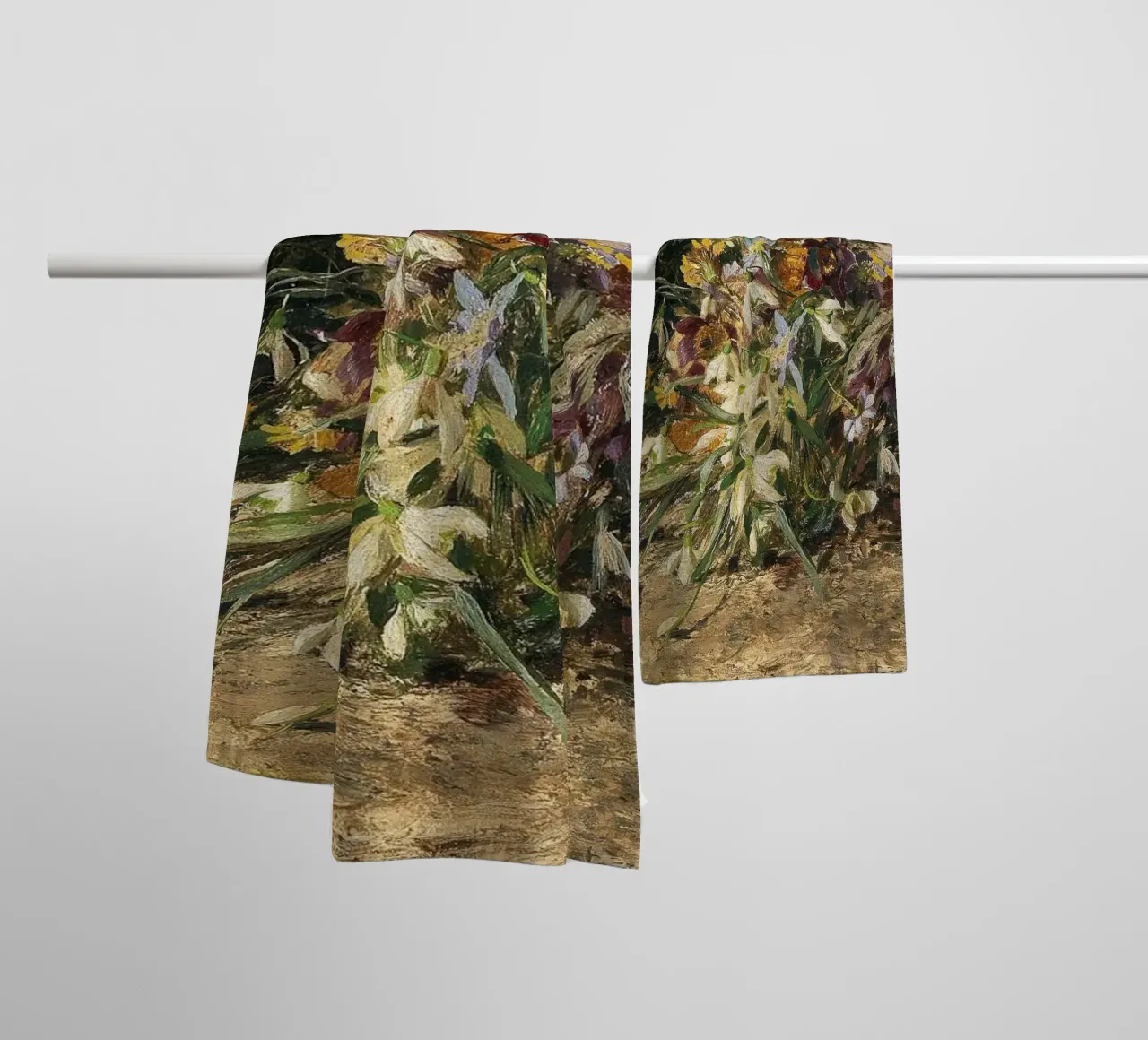 Bouquet of spring flowers with snowdrops asciugamano da bagno da apoloprints