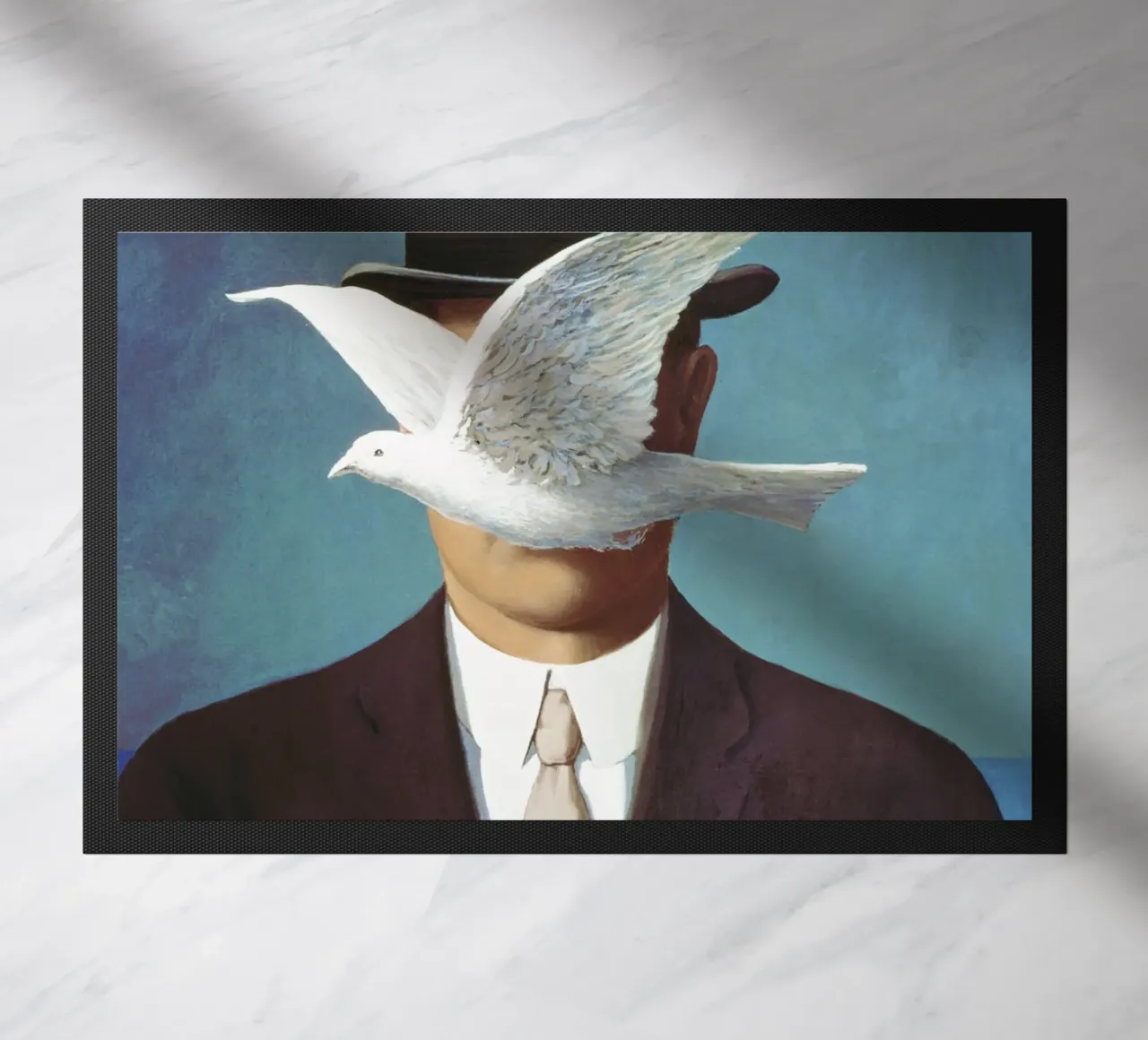 René Magritte - Uomo con bombetta zerbino da Classic Art Prints