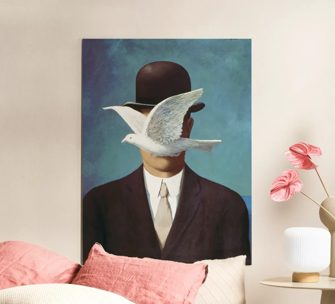 René Magritte - Uomo con bombetta poster da Classic Art Prints