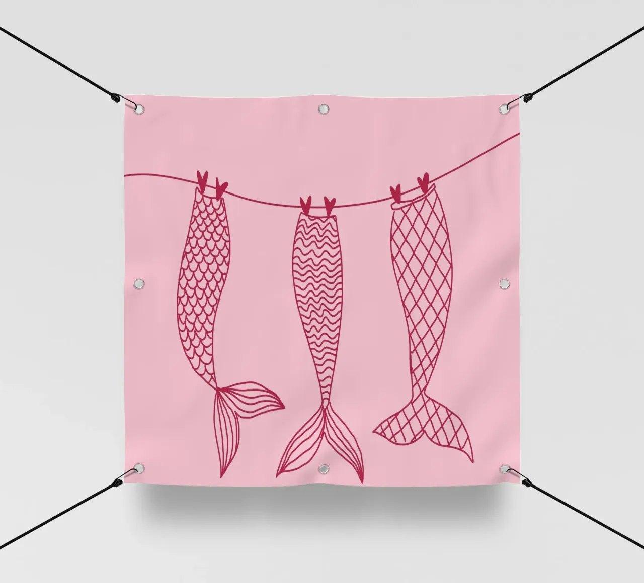 Code di sirena su uno stendino, arte minimalista telo in pvc da vintagepod