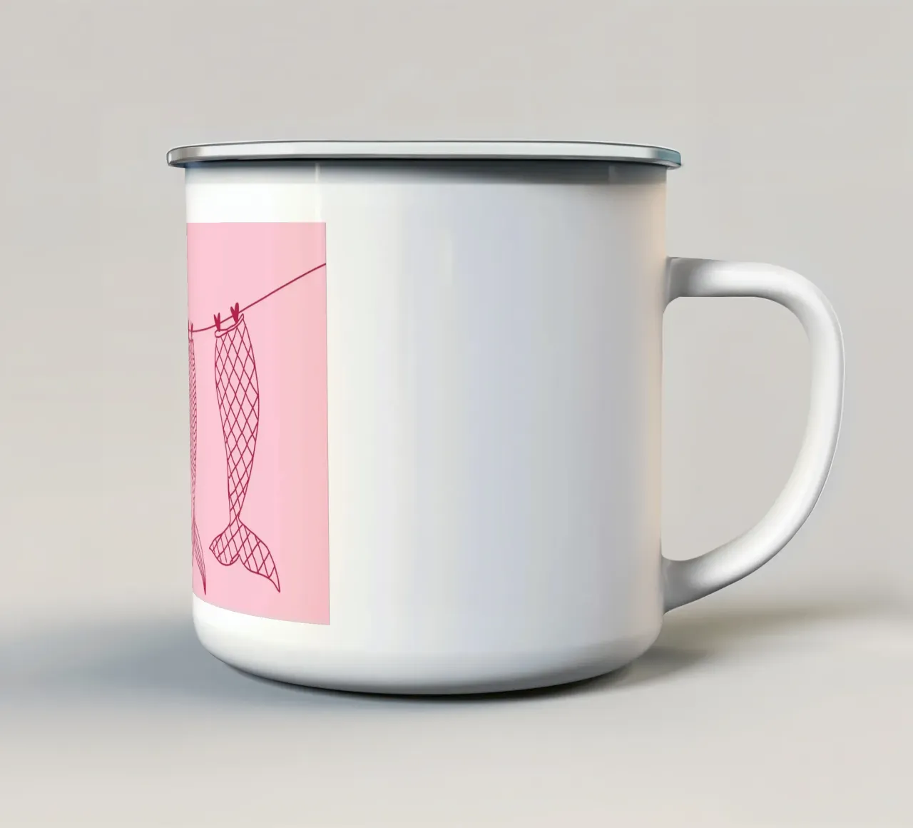 Code di sirena su uno stendino, arte minimalista tazza in smalto da vintagepod