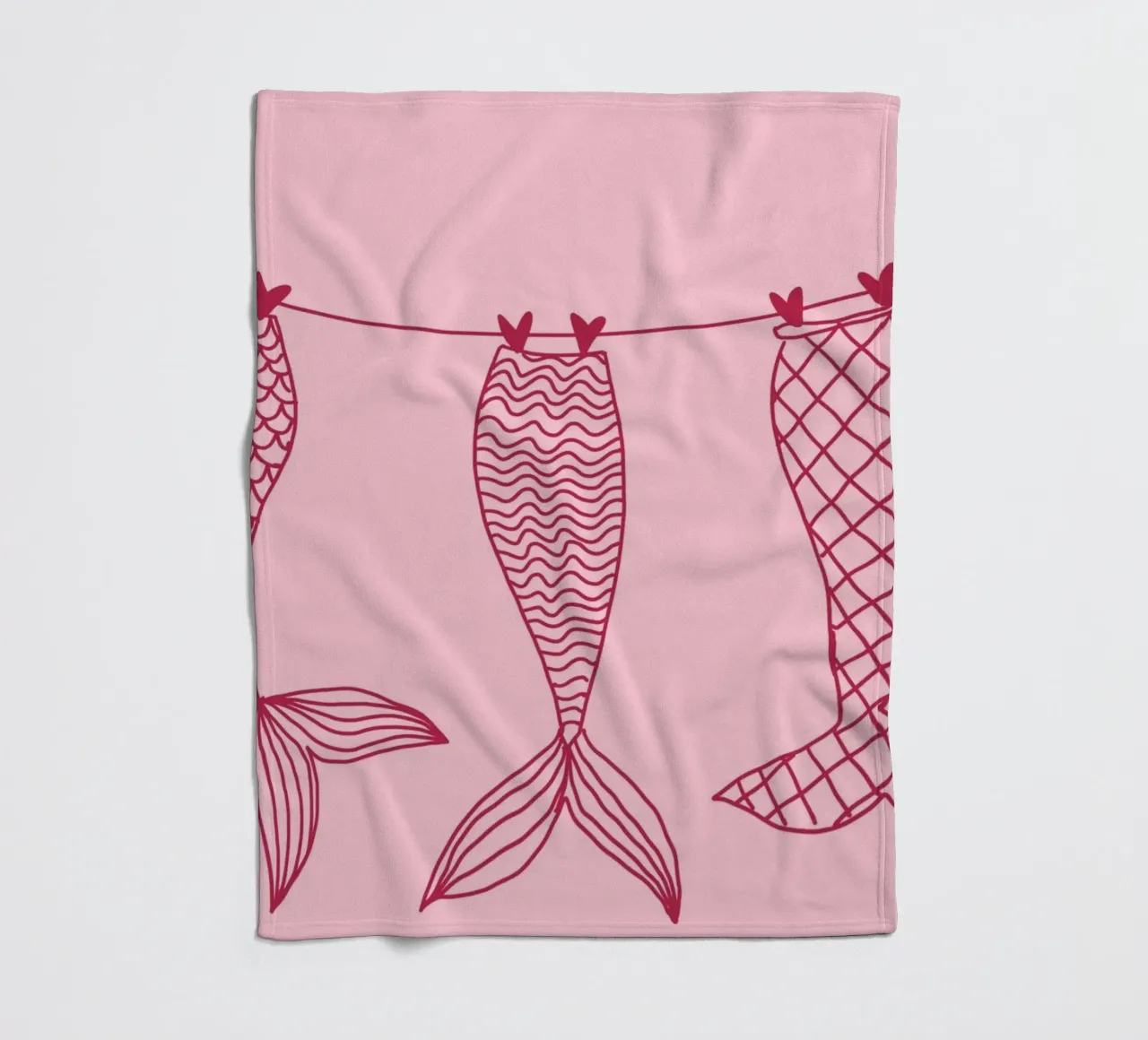 Code di sirena su uno stendino, arte minimalista coperta in pile da vintagepod