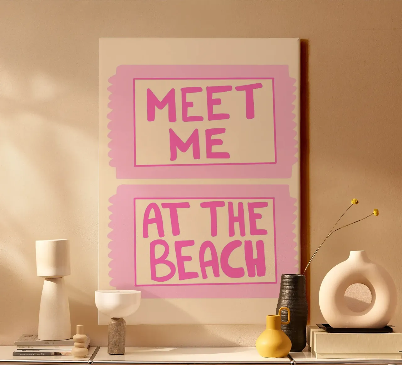 Triff mich am Strand, lustiges Zitat Poster Leinwand mit Schattenfugenrahmen von vintagepod