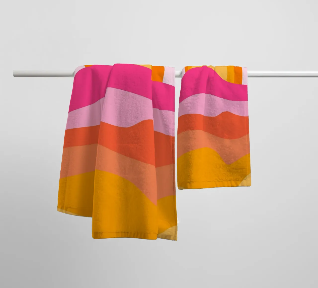 Groovy Landschap Zonsondergang, Abstract Retro Kunst badhanddoek van vintagepod