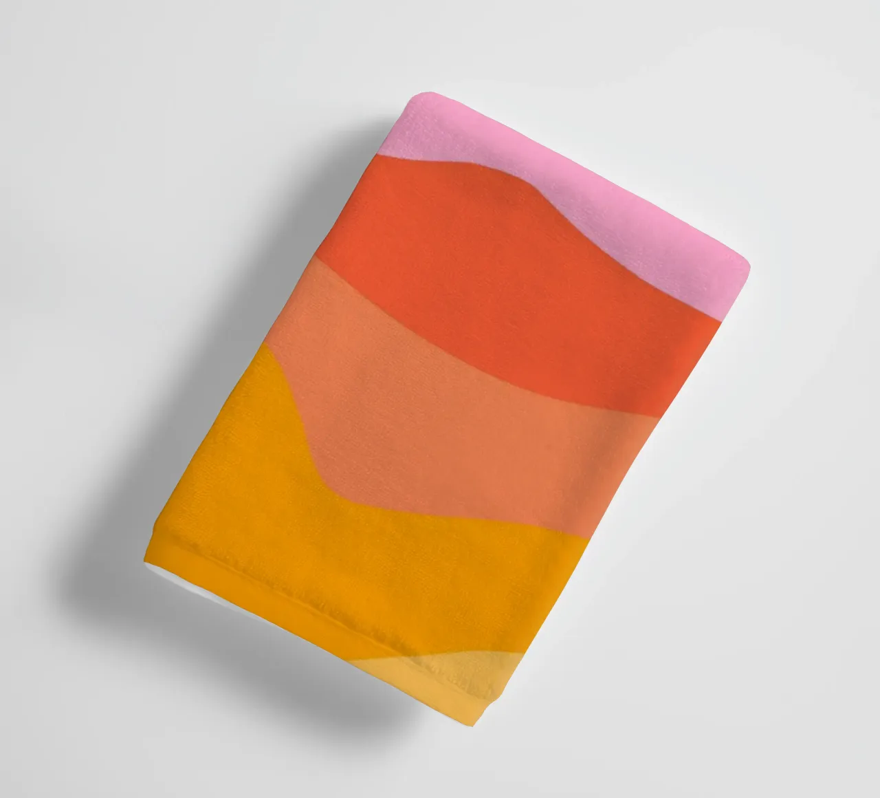 Groovy Landschap Zonsondergang, Abstract Retro Kunst badhanddoek van vintagepod