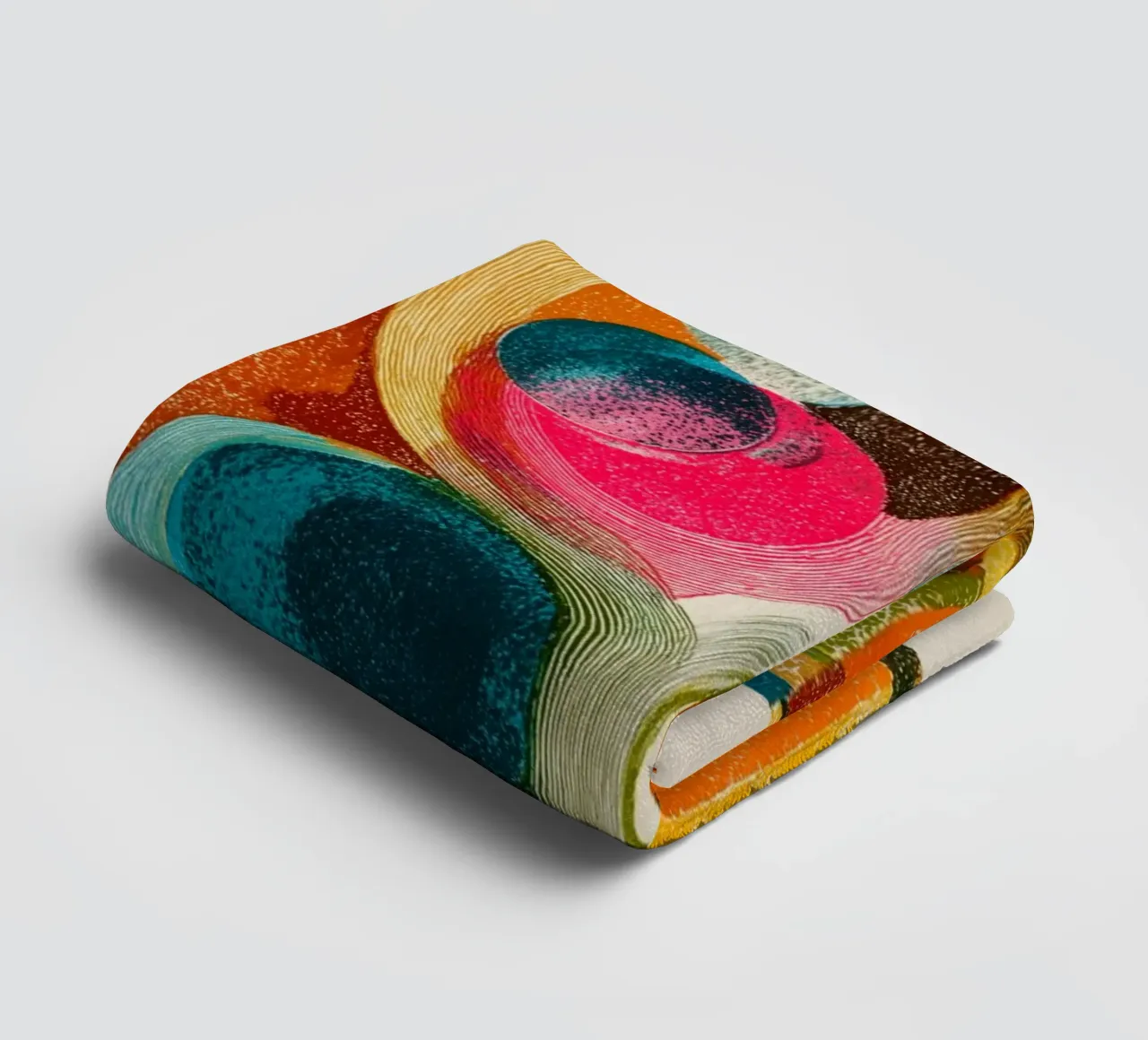 Surreal circle lines towel by Carinaprint