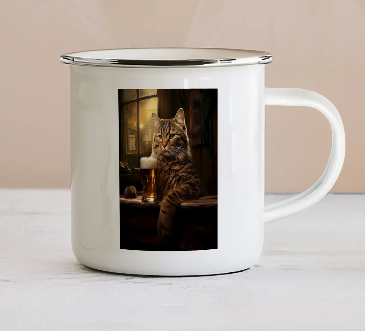 gatto nella birra del bar tazza in smalto da Hannah Meyer
