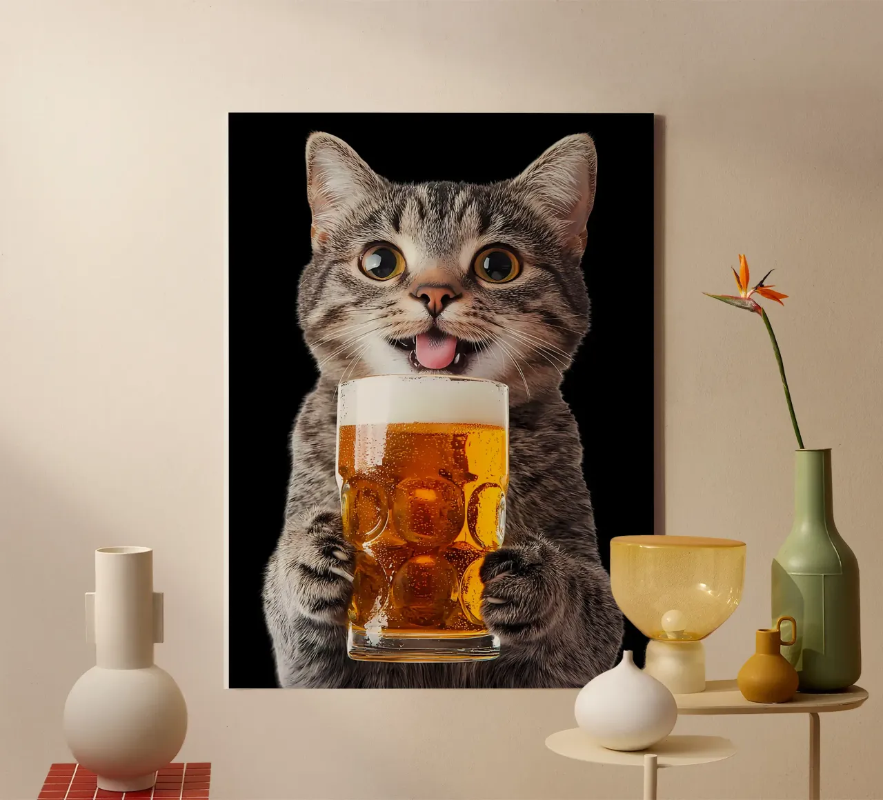 Gatto che beve birra tela con Cornice a cassetta da Hannah Meyer