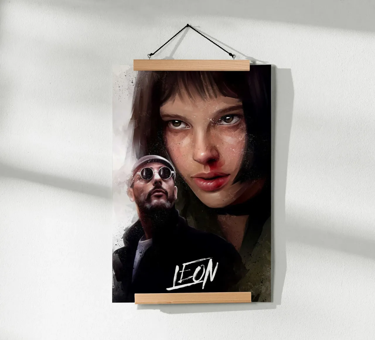 Leon di Dmitry Belov poster con telaio in plastica da Oscar Frazier