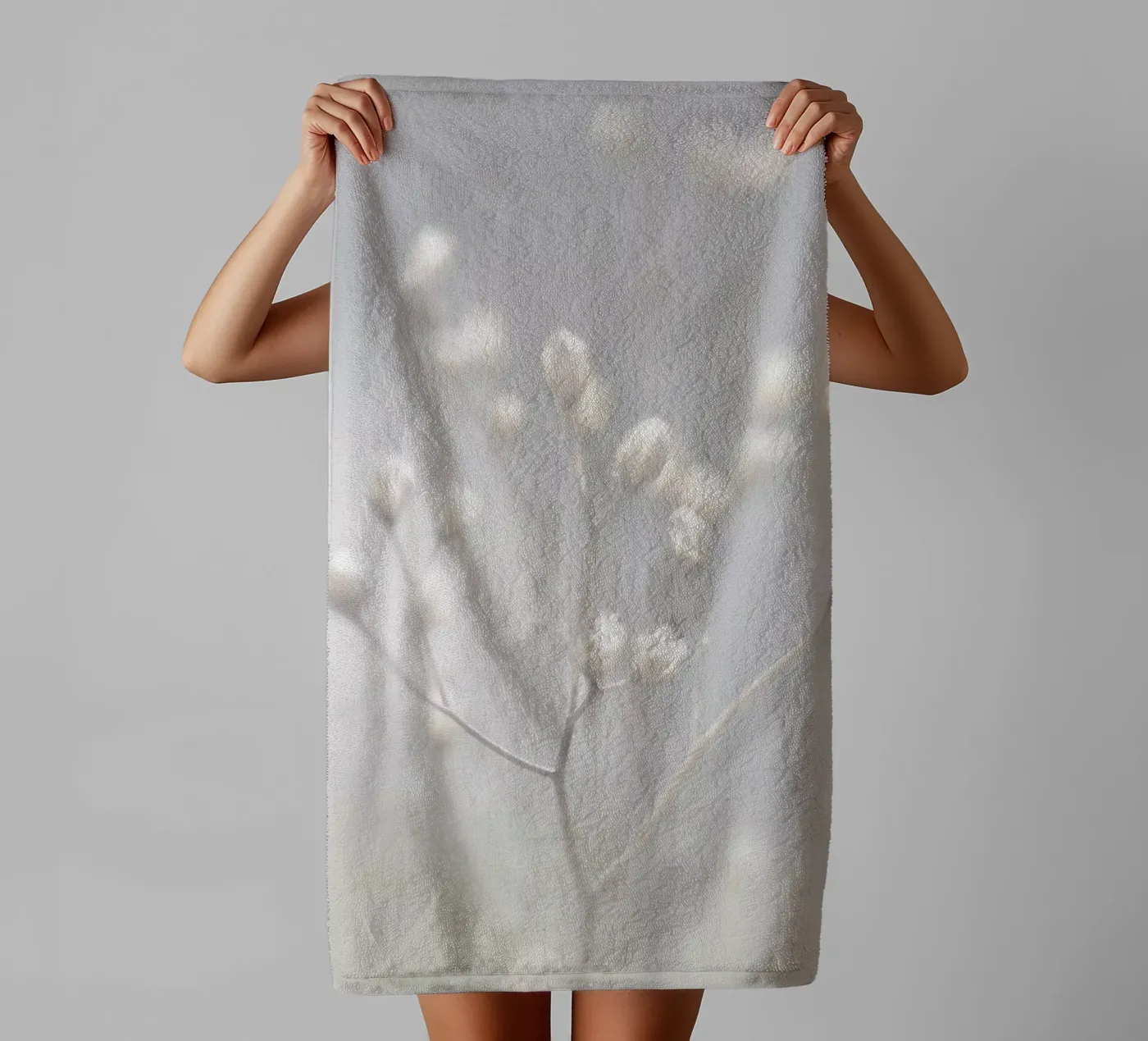winter light towel by Visuelle Poesie am Wegesrand