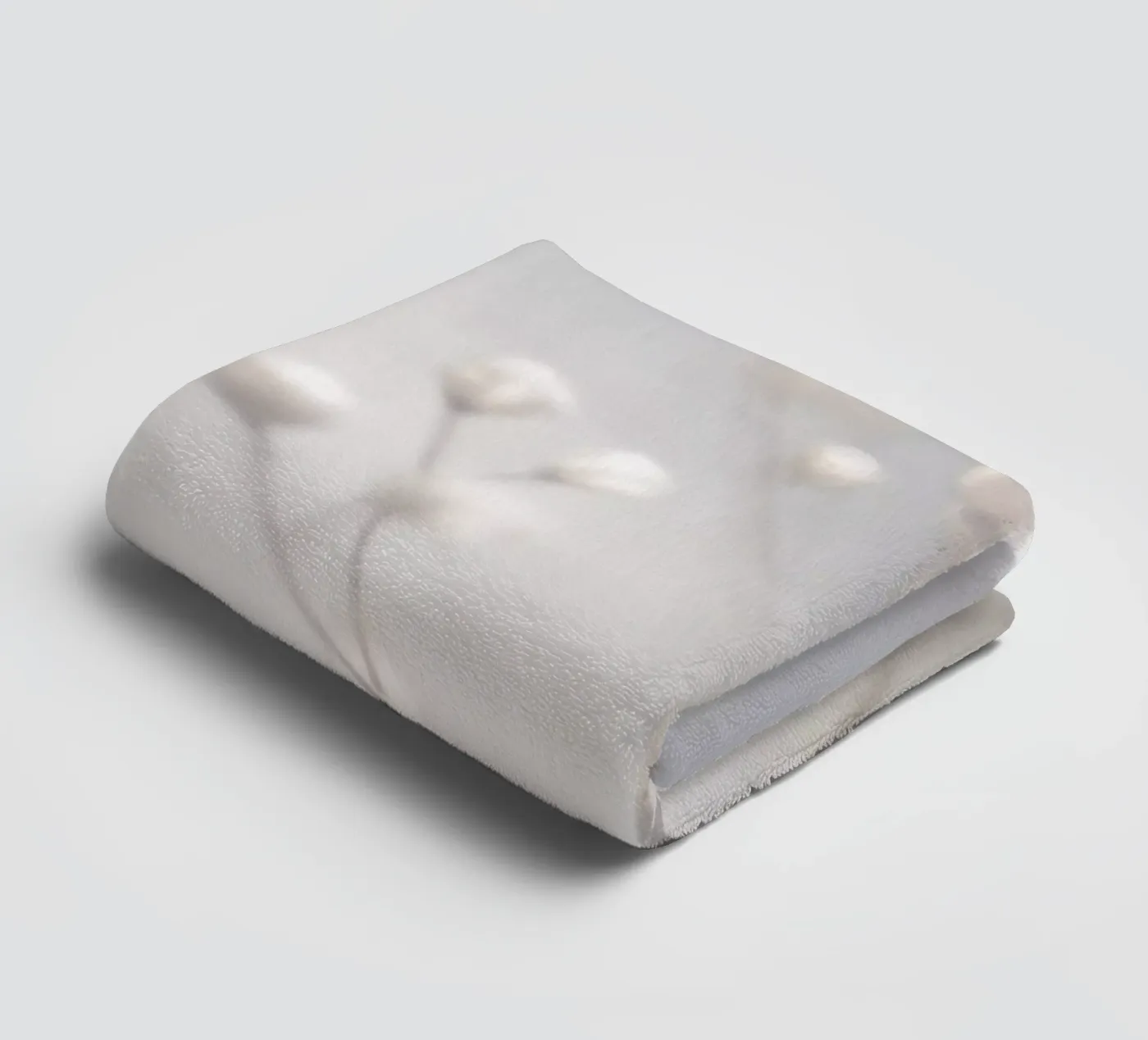 winter light towel by Visuelle Poesie am Wegesrand