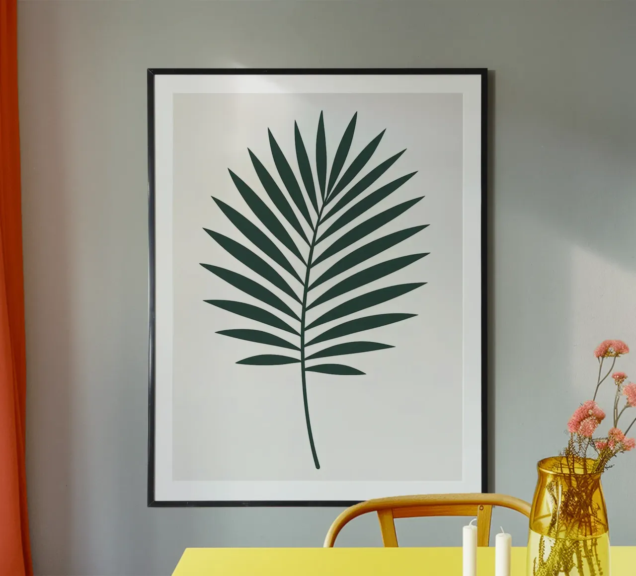 Illustrazione di foglie di palma poster con telaio in legno da Amelia Roy
