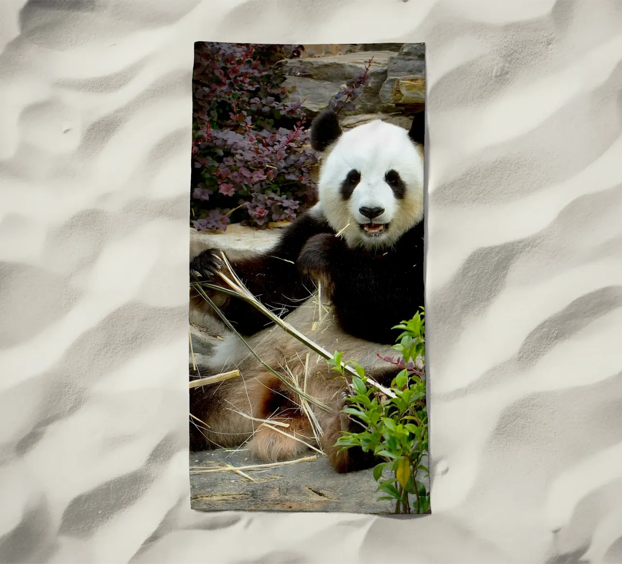 Panda's Zoet Feest strandhanddoek van Nature's Palette