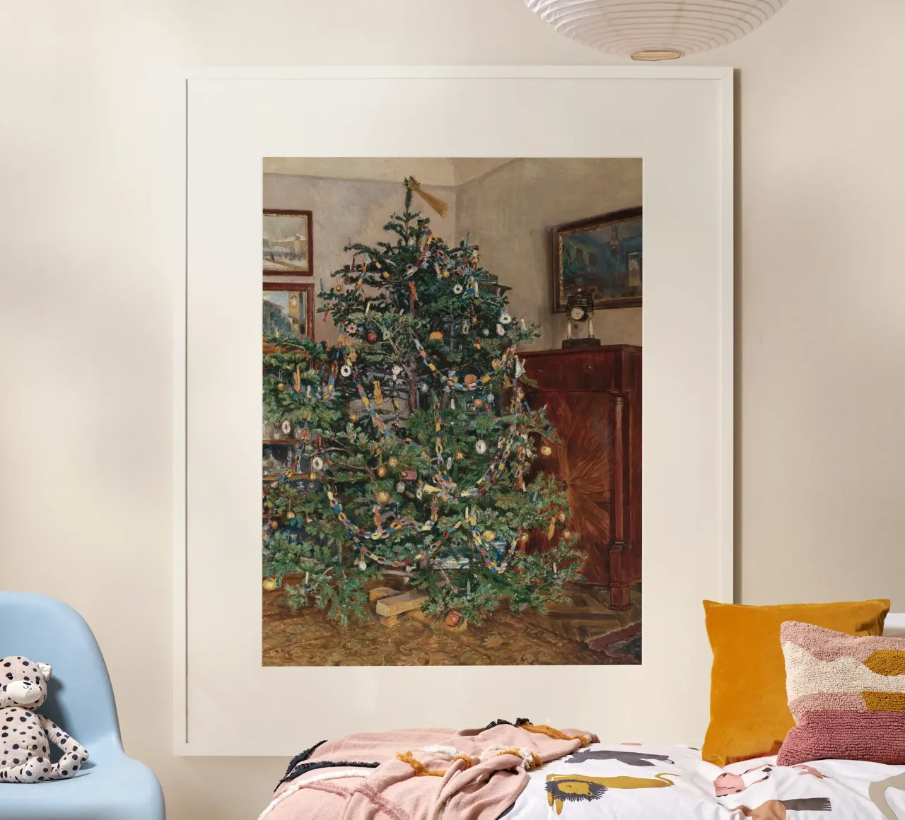 Magia nostalgica dell'albero di Natale poster con telaio in legno da Studio Vibe