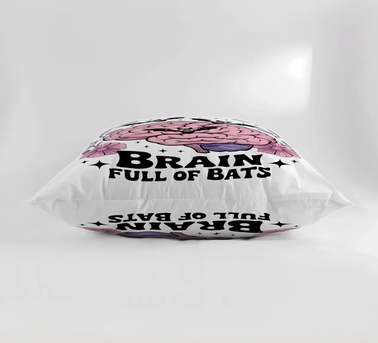 Brain Full Of Bats cuscino da Sasyall Graphics