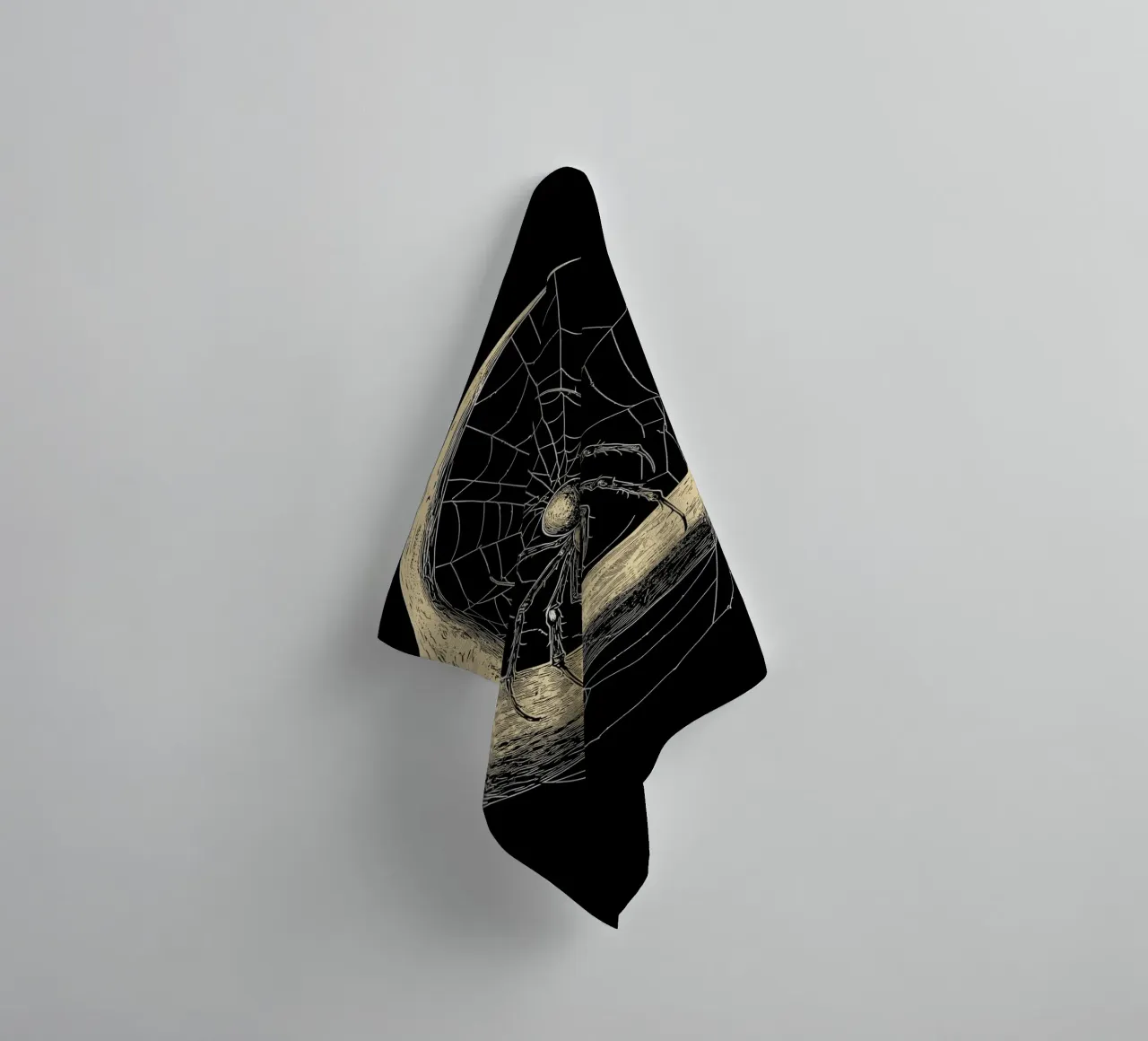 Ragno nella luna crescente asciugamano da bagno da pixelbull - medieval art and more