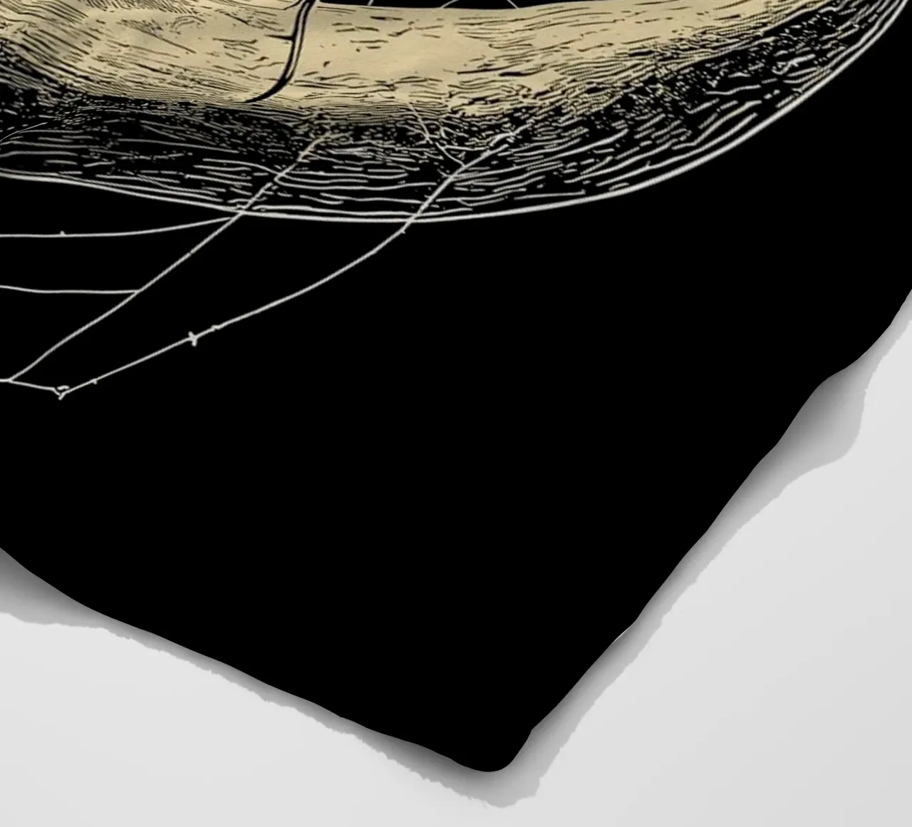Ragno nella luna crescente coperta in pile da pixelbull - medieval art and more