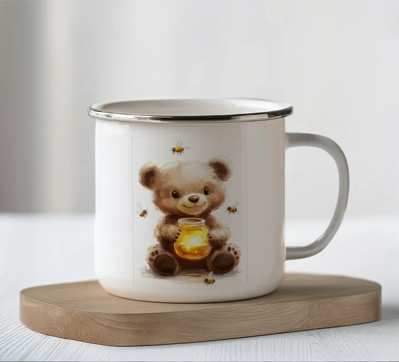 Orso del miele con le amiche api tazza in smalto da pixelbull - medieval art and more