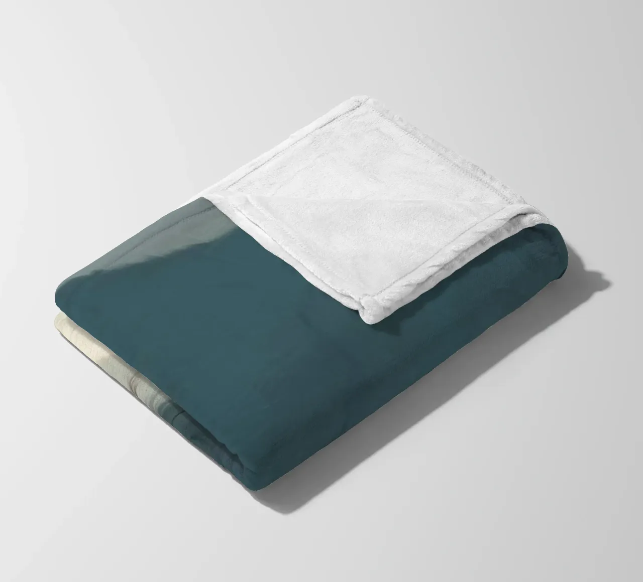 Lazy cat coperta in pile da mip of map