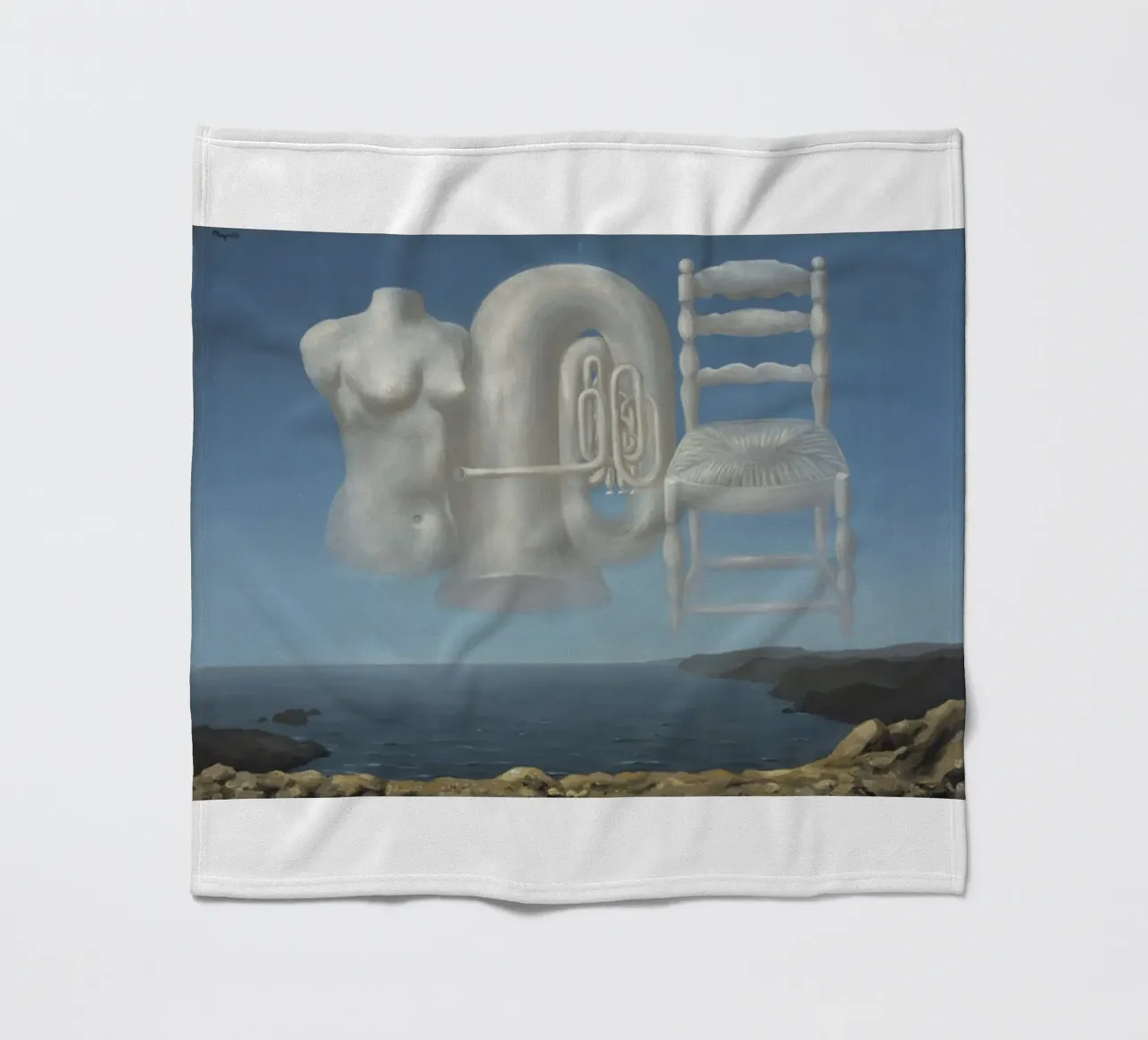 Le Temps Menaçant (Tempo minaccioso) di René Magritte coperta in pile da Corene Morar