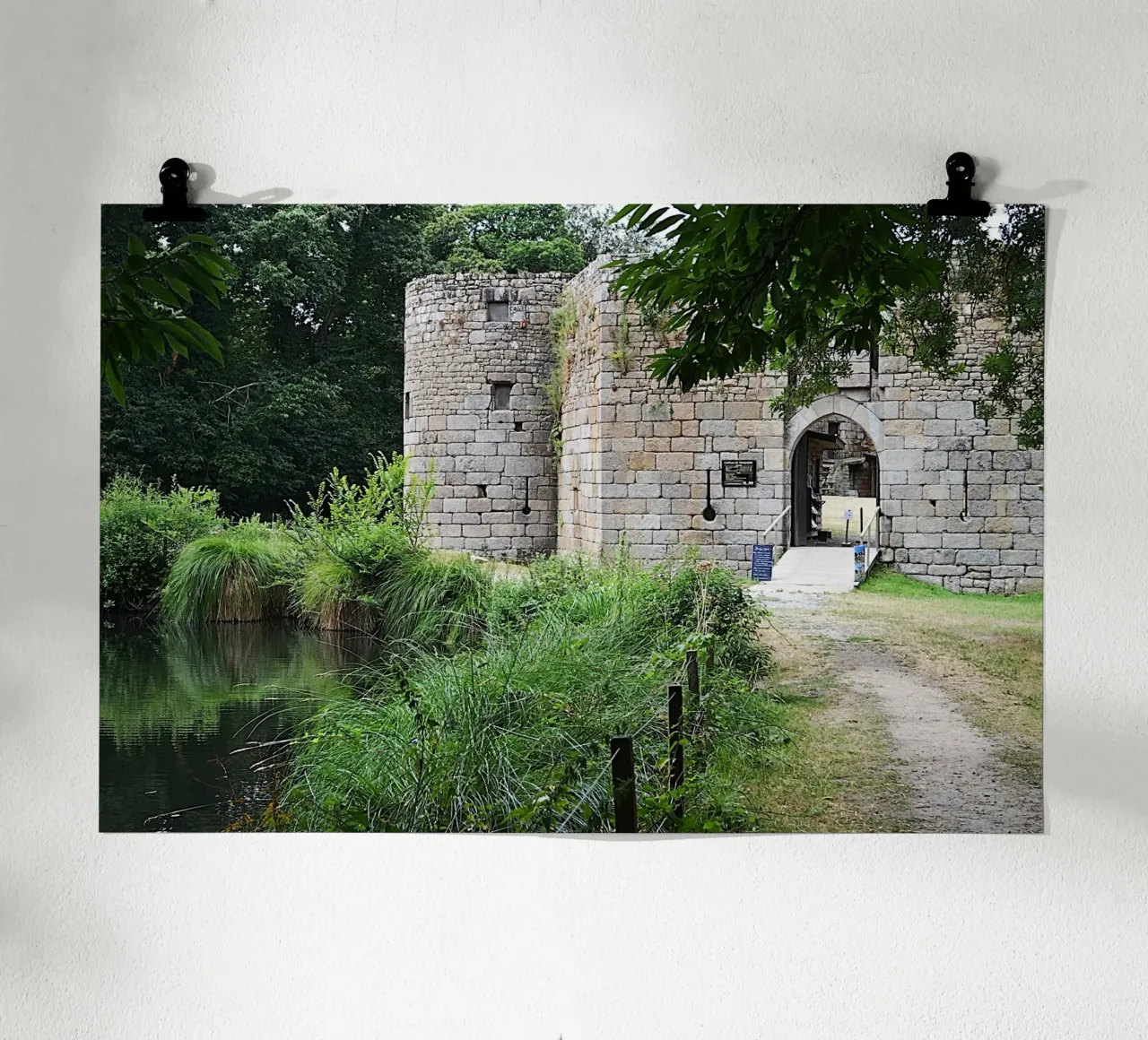 FAA351 CHATEAU DE TONQUEDEC poster con telaio in plastica da Thierry vobmann photography