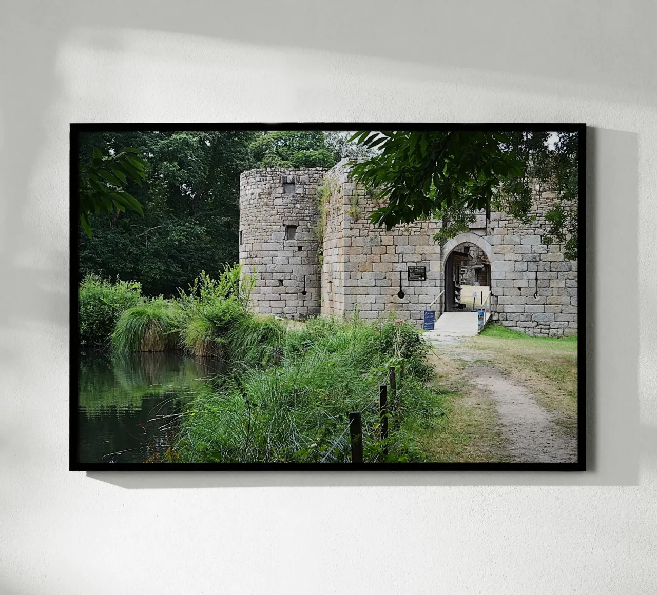 FAA351 CHATEAU DE TONQUEDEC poster con telaio in plastica da Thierry vobmann photography