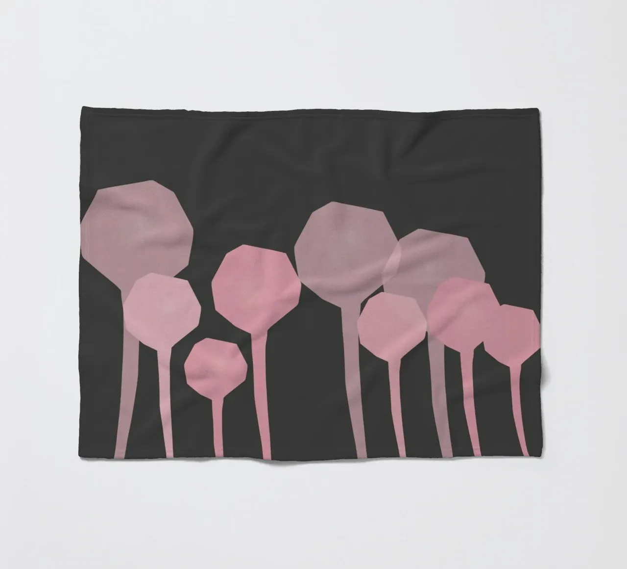Foresta Nera coperta in pile da Rose Beck Art