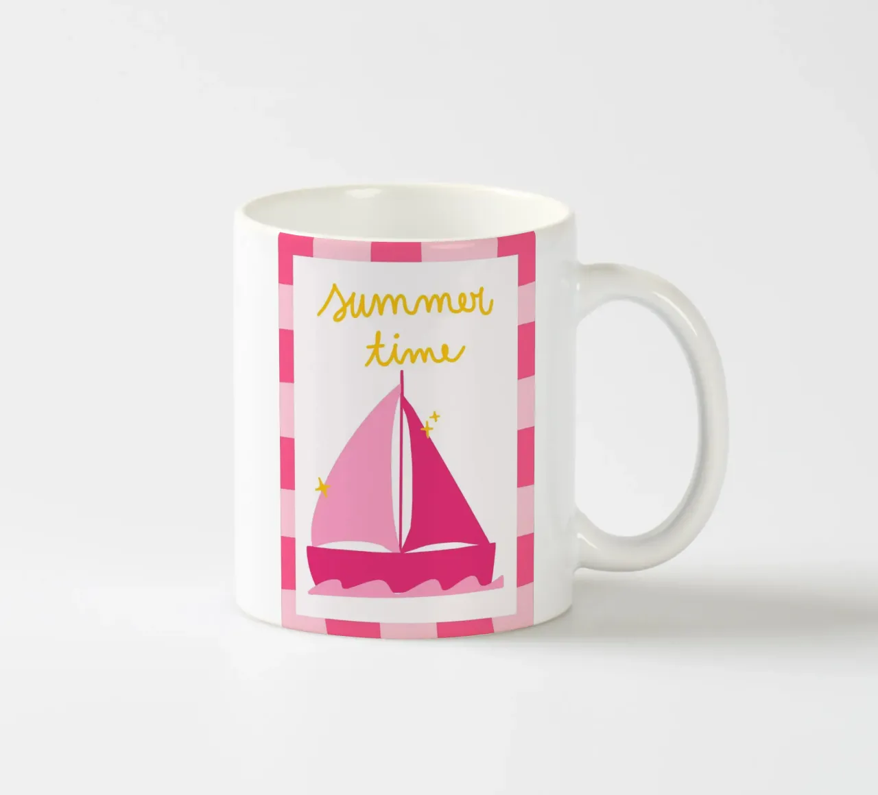 Poster rosa retrò Summertime Sailboat tazza in ceramica da vintagepod